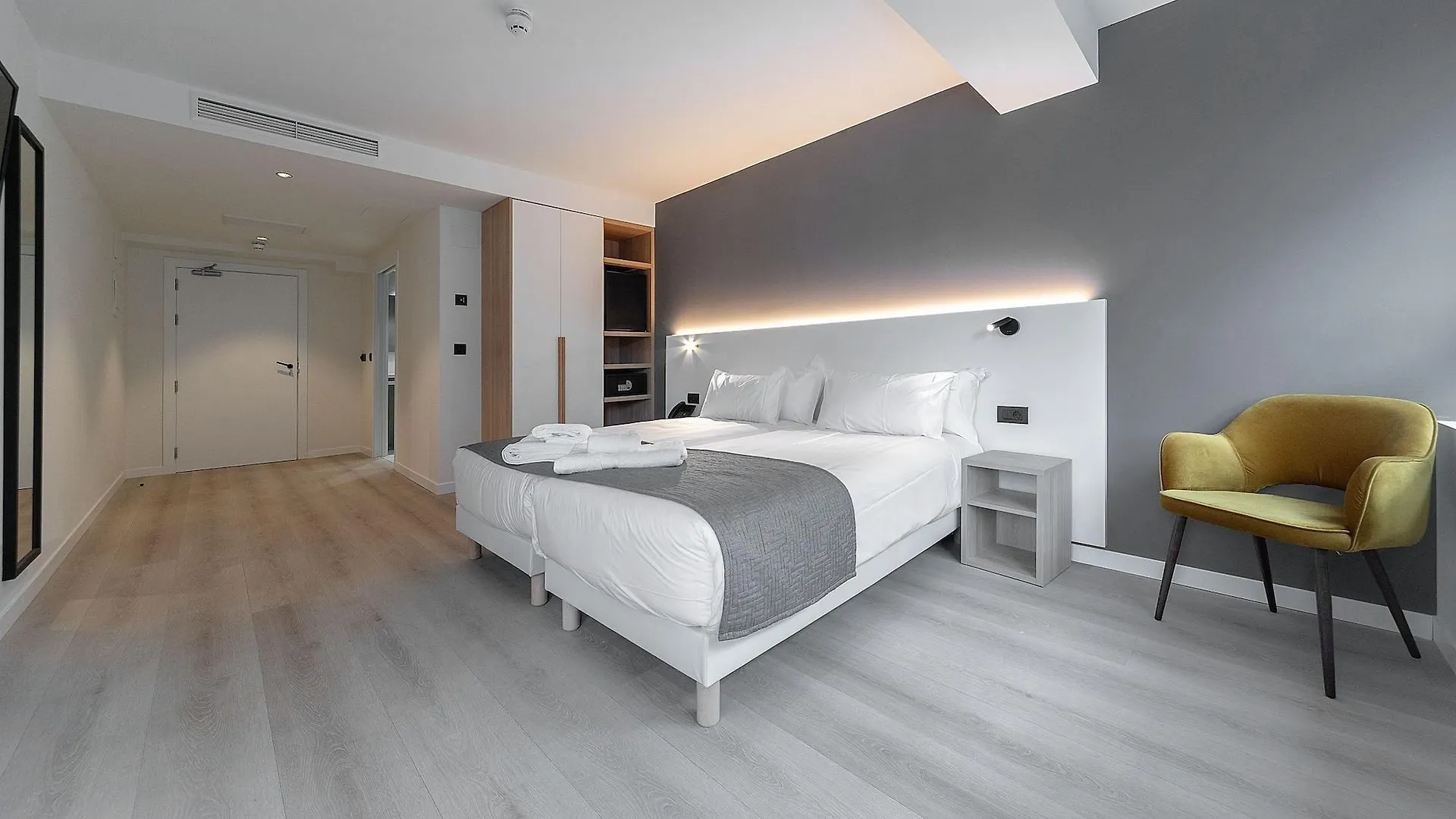 Hotel Distrito Oeste San Sebastian Spain